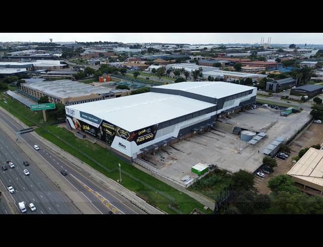 8,125M² WAREHOUSE TO LET IN HALFWAY HOUSE